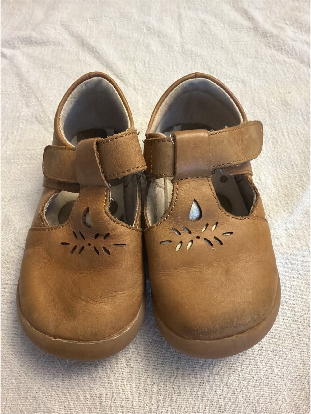 Livie & Luca Toffee Prim Classic T-Strap Mary Jane Shoe Size 4